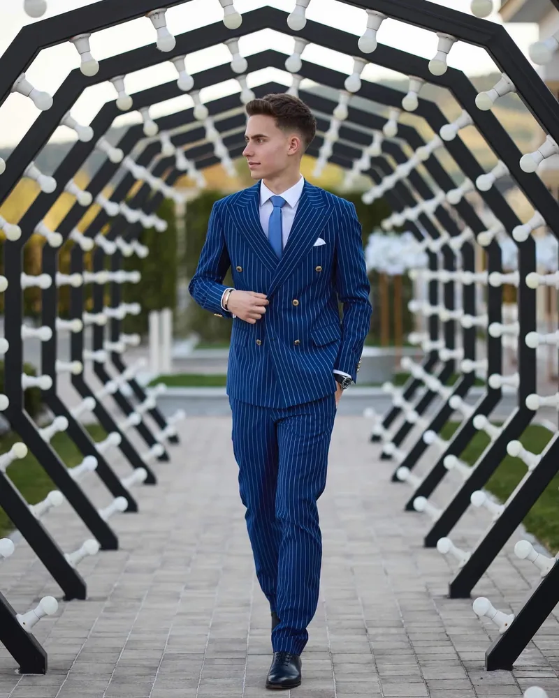 Slim fit vs Classic fit. Care ți se potrivește?
