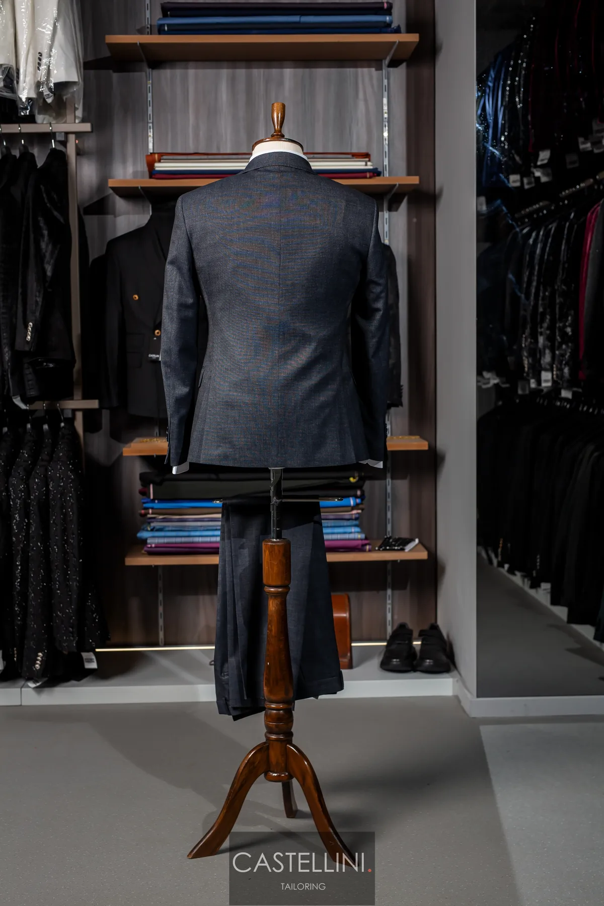 Costum antracit trei piese, vestă bleumarin, vedere 7