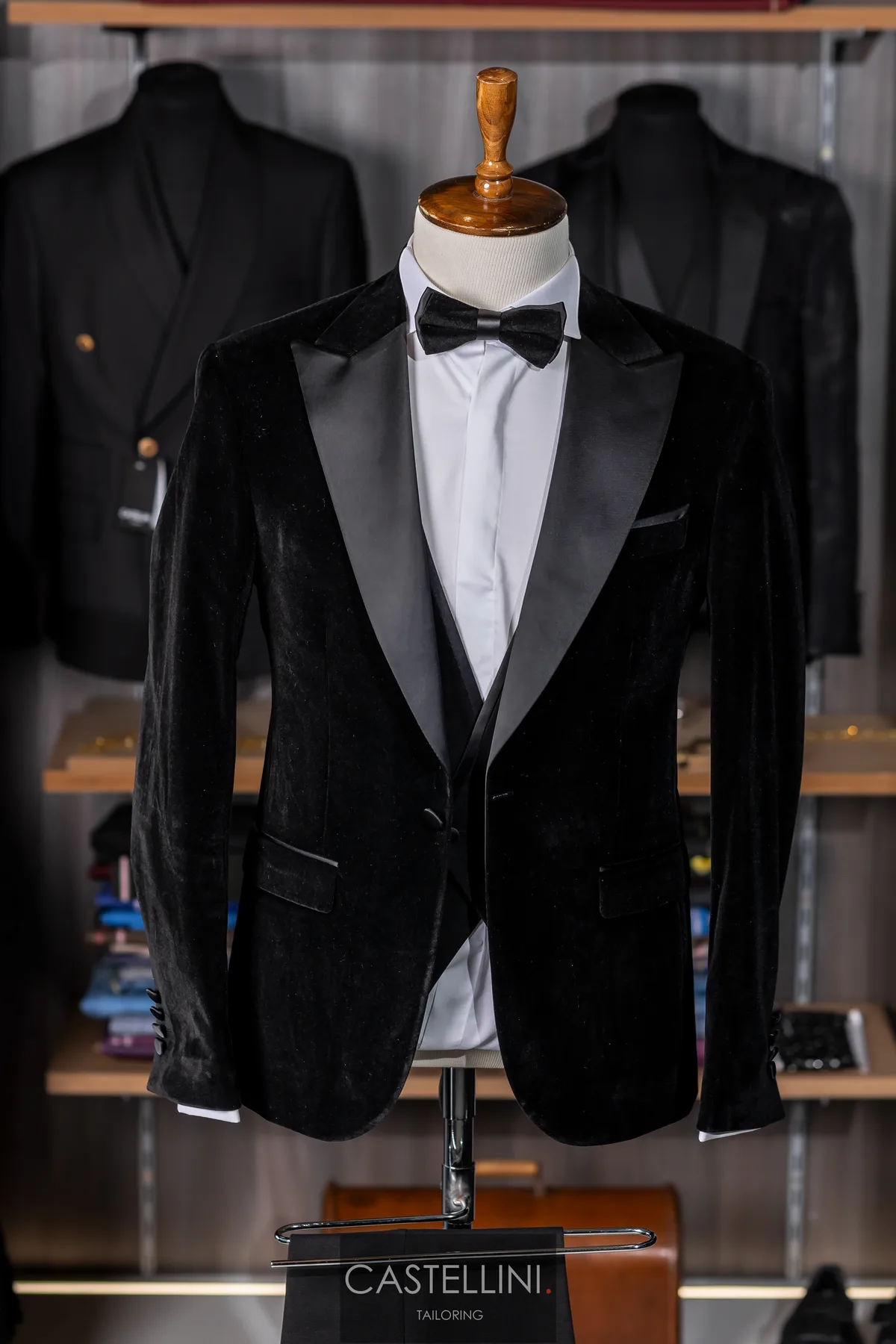 Sacou din catifea neagră, Castellini Tailoring